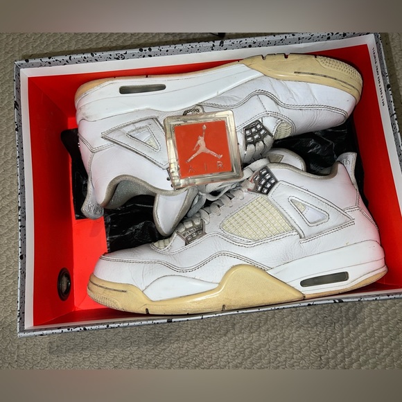 Air Jordan 4 “Pure Money” - Picture 3 of 8